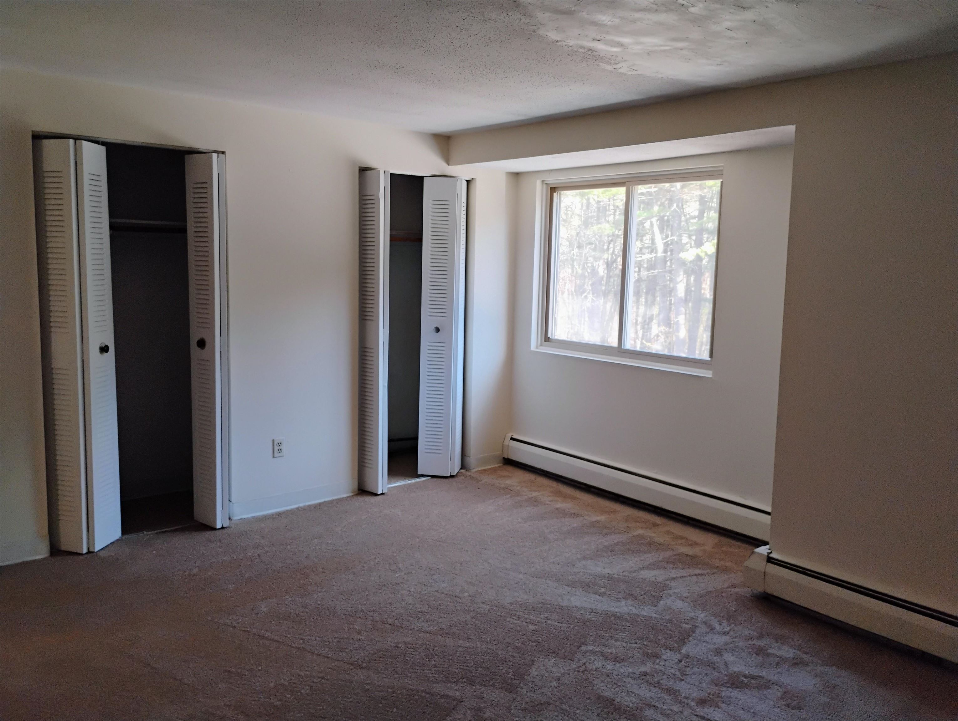 133 English Village Road, Unit 303 Manchester, NH 03102 - Photo 7 of 14