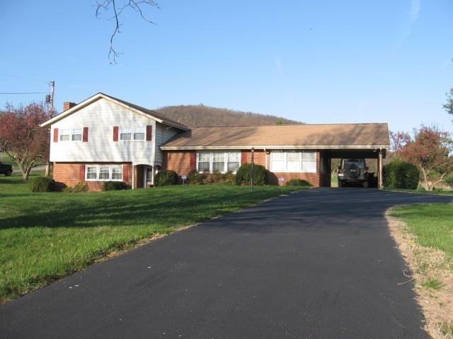 2480 Mountain View Road Vinton, VA 24179 - Photo 1 of 2 IMG_0954