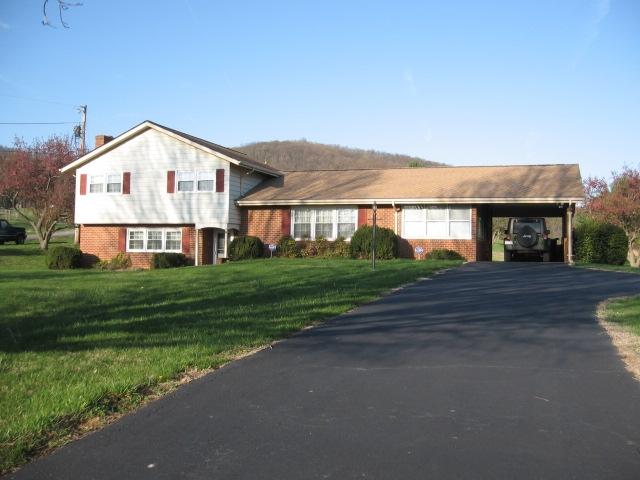 2480 Mountain View Road Vinton, VA 24179 - Photo 2 of 2 IMG_0953