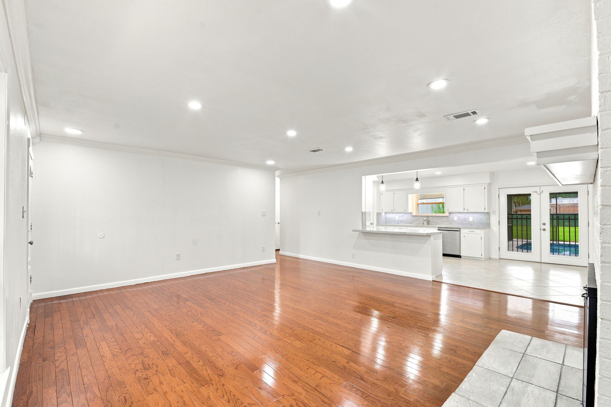 12211 3rd Street Santa Fe, TX 77510 - Photo 12 of 44