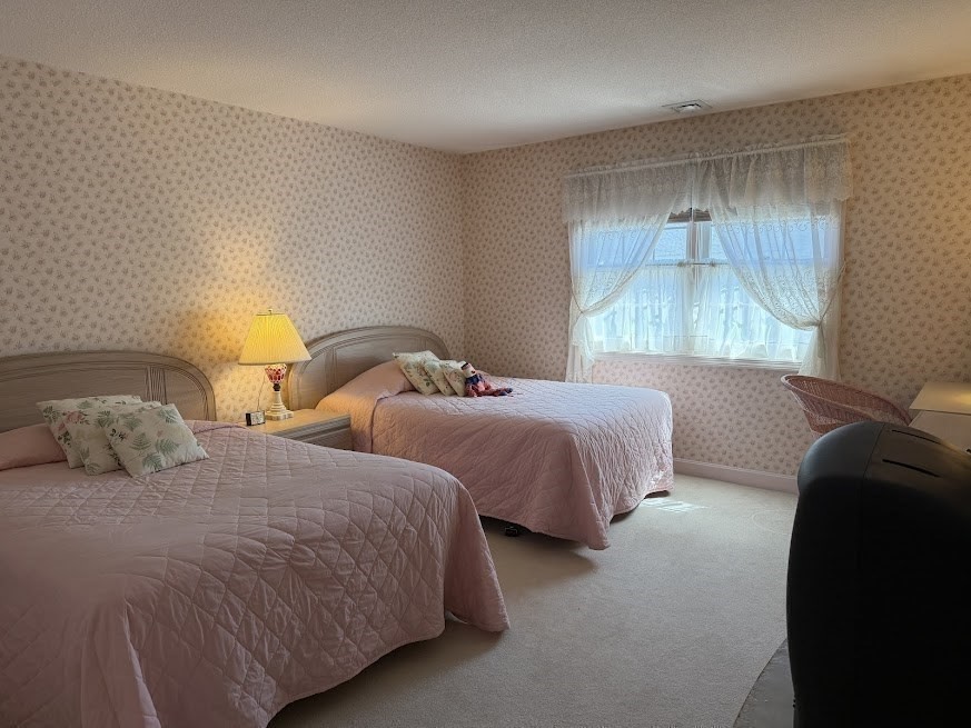402 Country Side Road, Unit 402 Greenfield, MA 01301 - Photo 13 of 17