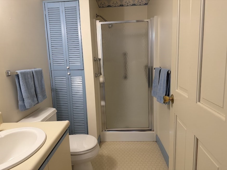 402 Country Side Road, Unit 402 Greenfield, MA 01301 - Photo 15 of 17