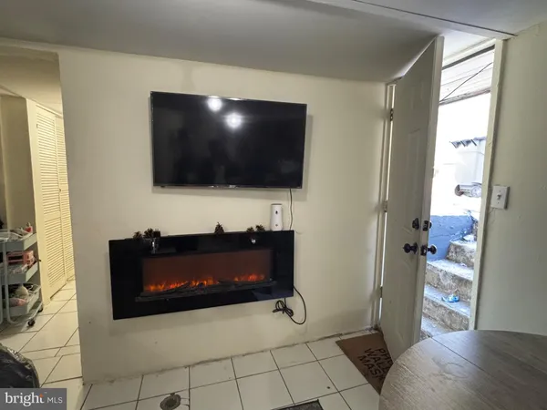 $320,000 | 117 Linden Avenue, Oaklyn, NJ 08107