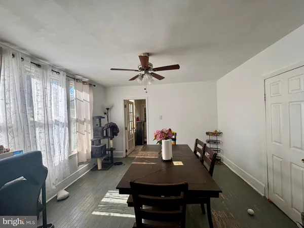 $320,000 | 117 Linden Avenue, Oaklyn, NJ 08107