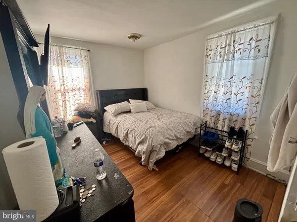 $320,000 | 117 Linden Avenue, Oaklyn, NJ 08107