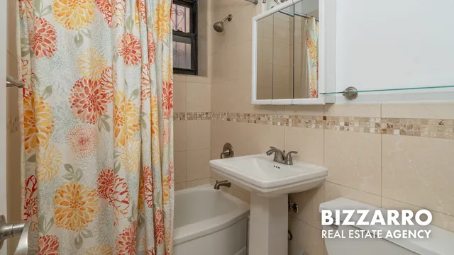 a view of empty room with window