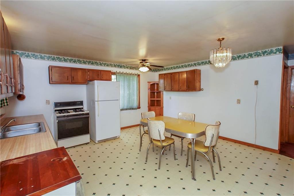 110 Lambie Road Dunbar, PA 15431 - Photo 3 of 17 Gallery Image 3