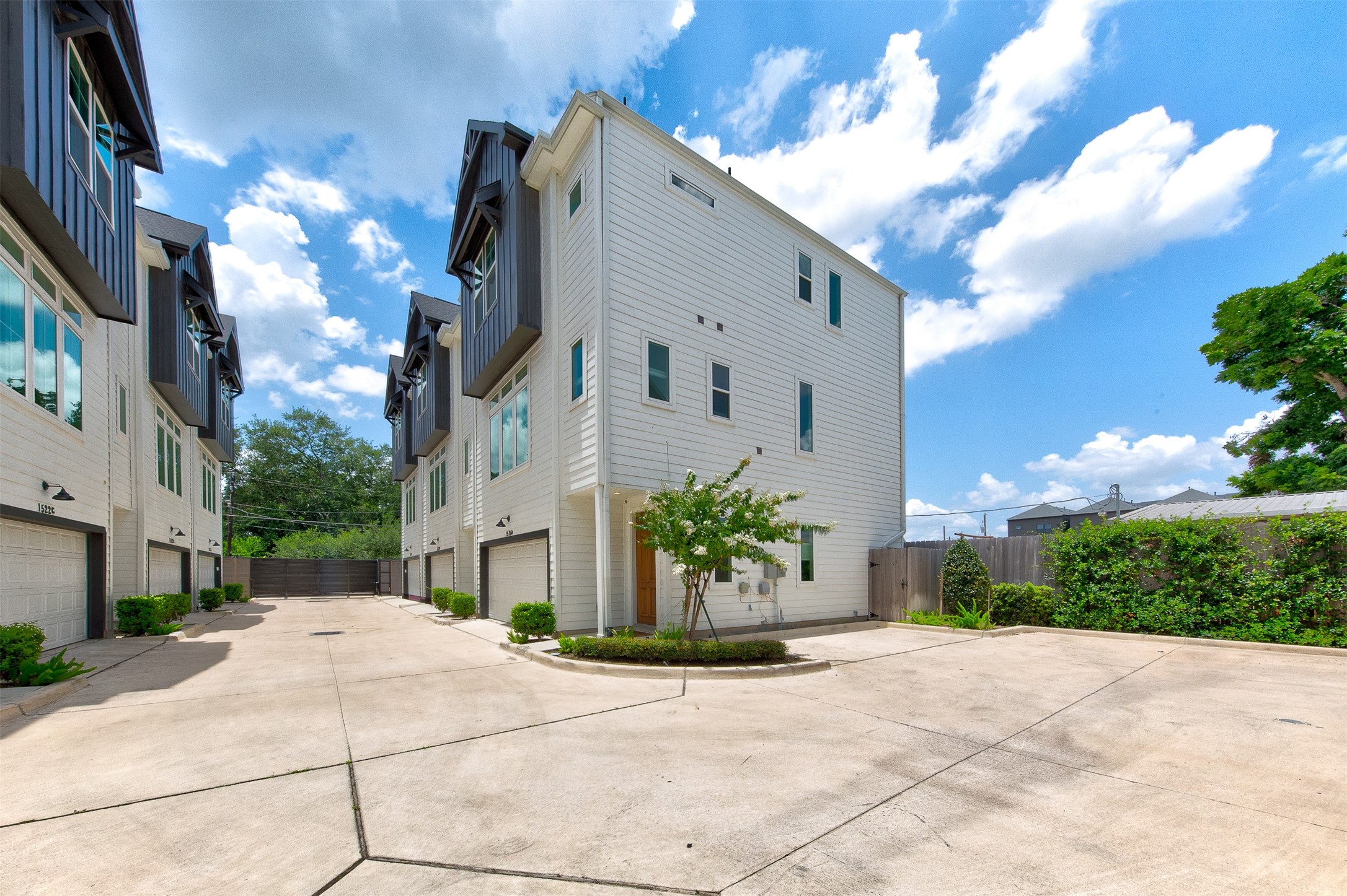 1526 Ojeman Road, Unit A Houston, TX 77055 - Photo 3 of 34 a view of a white apartments with large windows