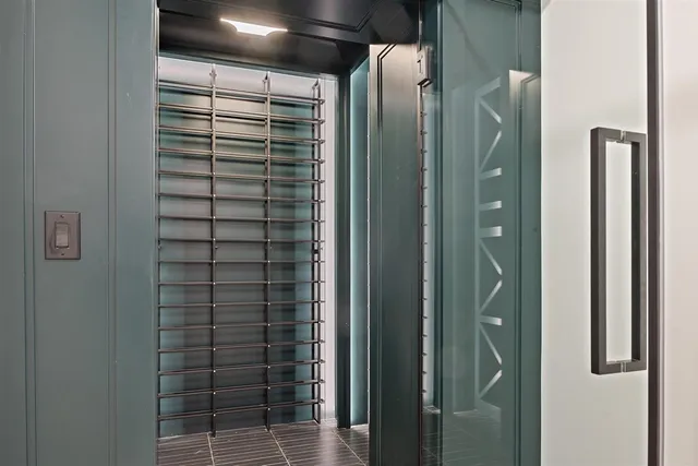 $3,295,000 | 889 Cherry Street, Winnetka, IL 60093