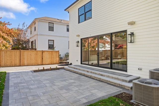 $3,295,000 | 889 Cherry Street, Winnetka, IL 60093