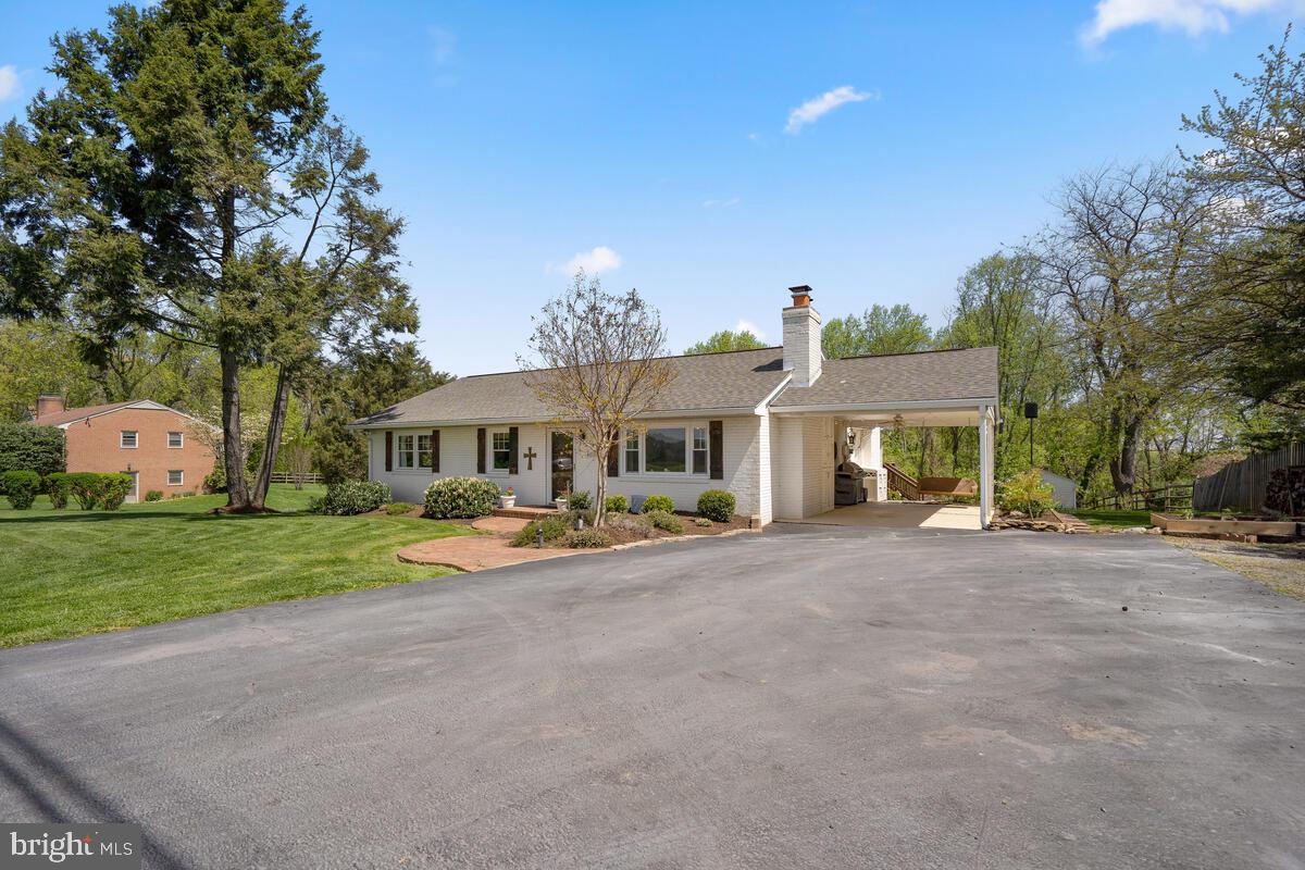 40122 Mt Gilead Road Leesburg, VA 20175 - Photo 3 of 55 Gallery Image 3