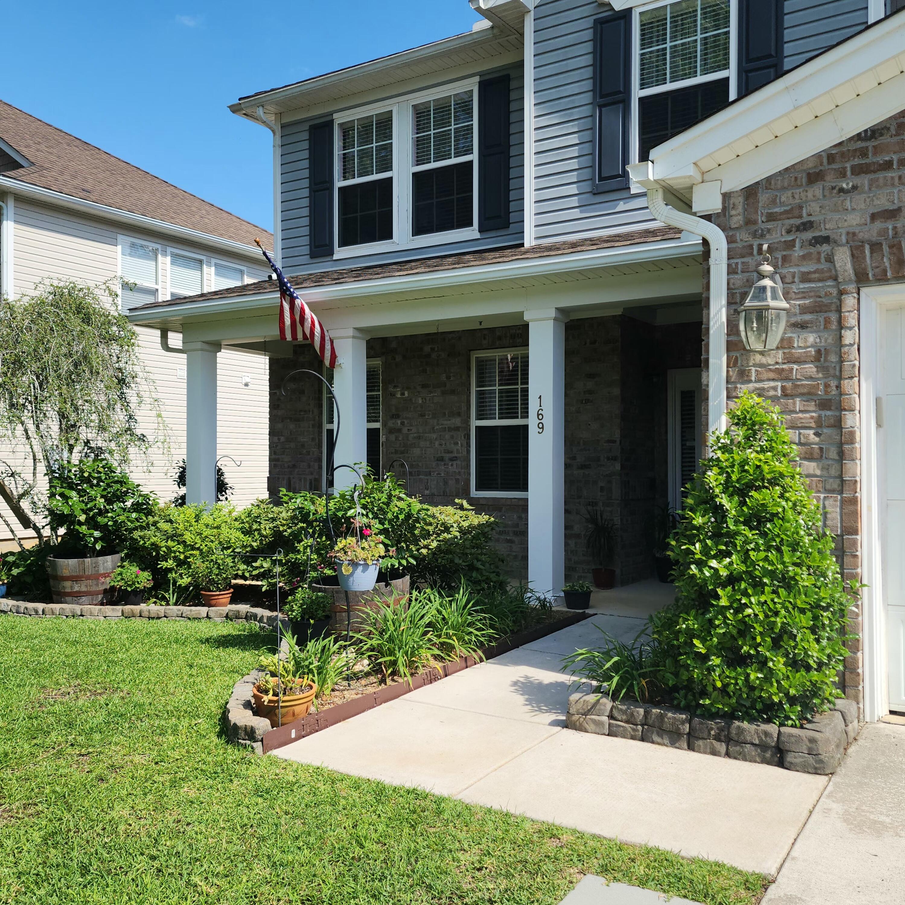 169 Woodbrook Way Moncks Corner, SC 29461 - Photo 3 of 51 20250514_160903 (1)