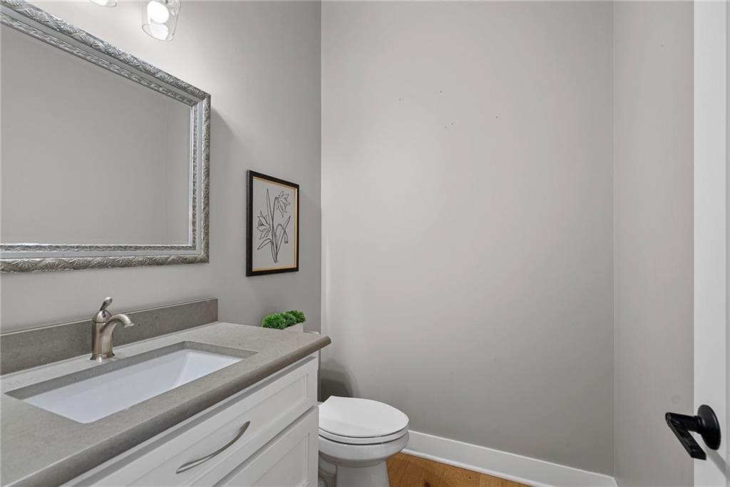 22275 West 98th Terrace Lenexa, KS 66220 - Photo 19 of 41