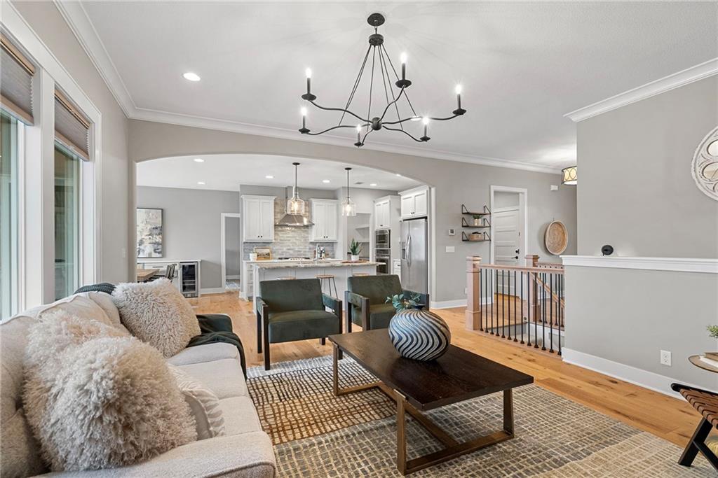 22275 West 98th Terrace Lenexa, KS 66220 - Photo 2 of 41