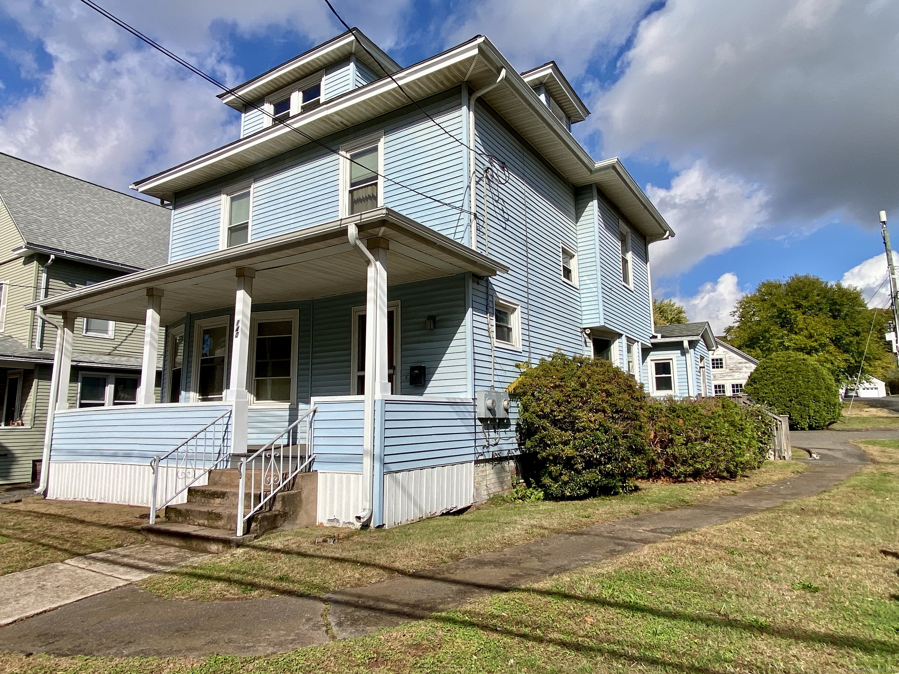 140 Union Street Vernon, CT 06066 - Photo 1 of 26 front view of a house with a street