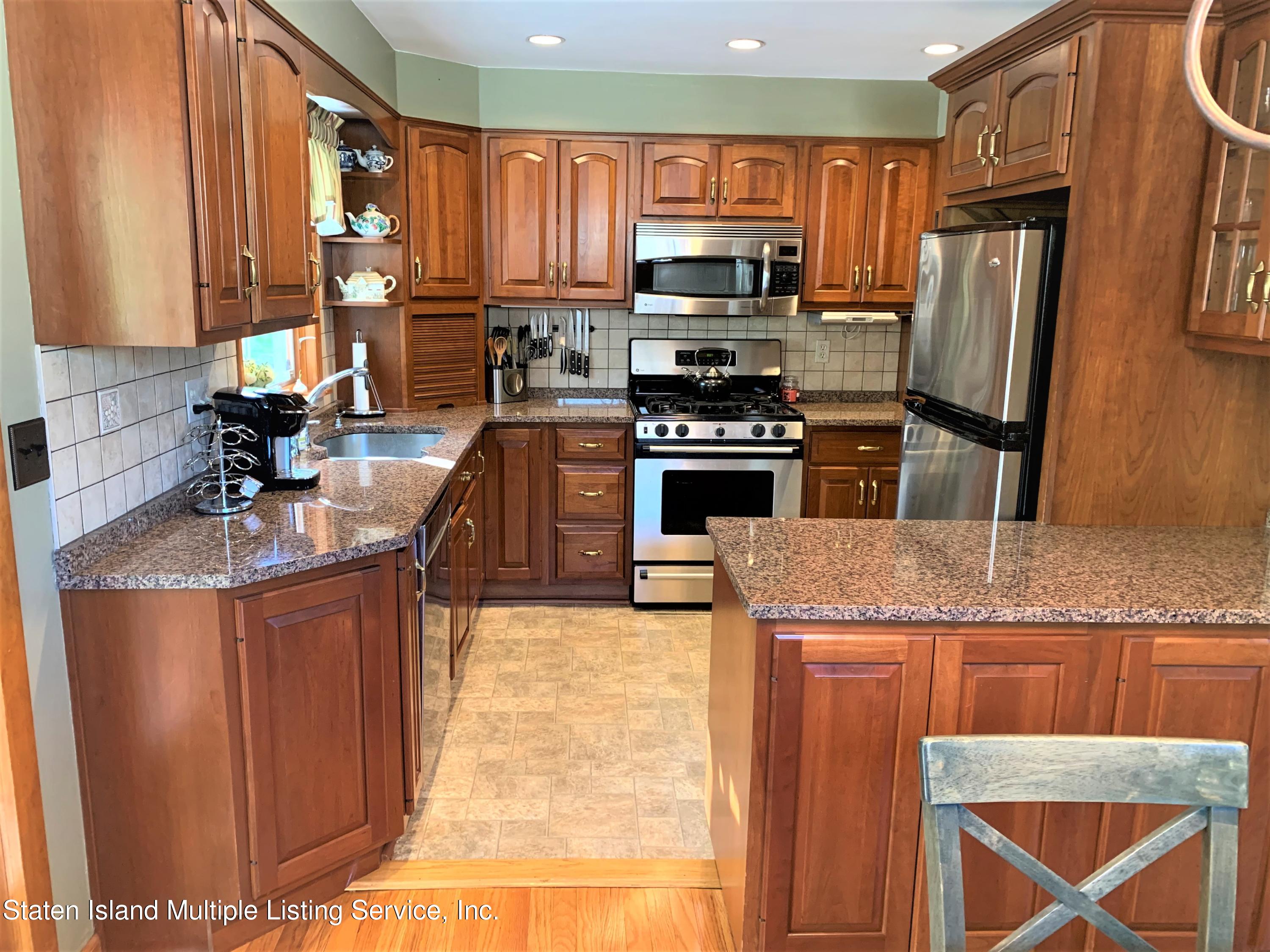 399 Beach Road Staten Island, NY 10312 - Photo 2 of 67 IMG_4277