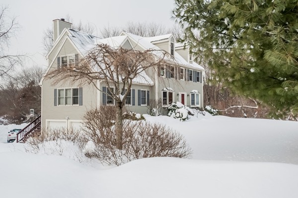 304 Stonebridge Road Wayland, MA 01778 - Photo 1 of 24