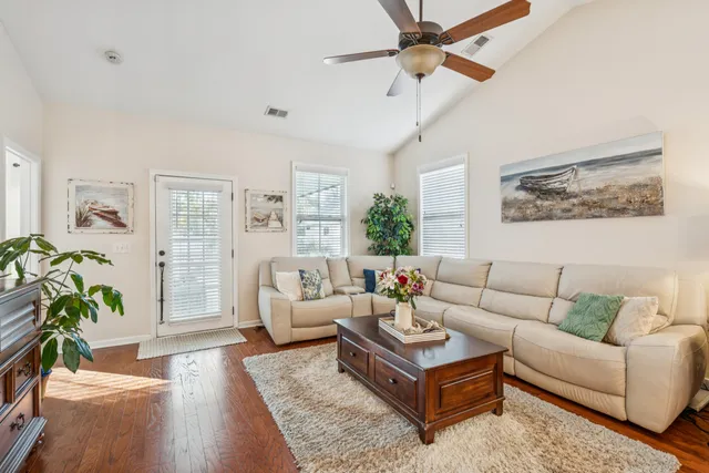 $378,000 | 215 Forsythia Avenue, Summerville, SC 29483