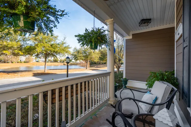 $378,000 | 215 Forsythia Avenue, Summerville, SC 29483