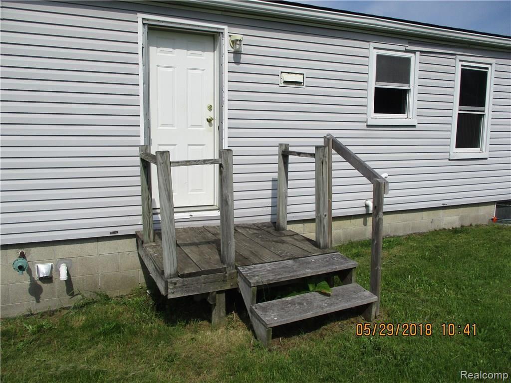 11577 South New Lothrop Road Byron, MI 48418 - Photo 4 of 23 IMG_3289.JPG