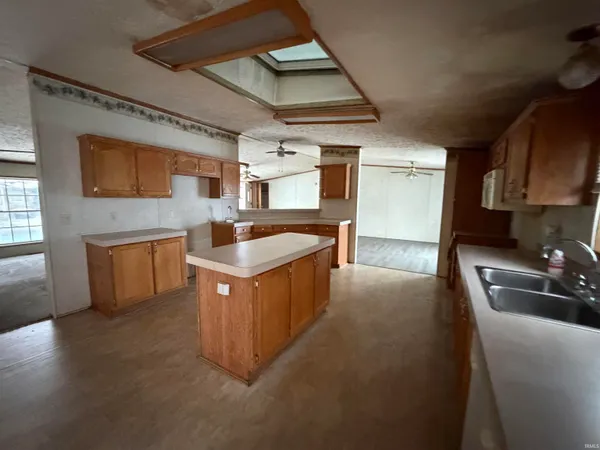 $74,900 | 1501 West 7th Street, Marion, IN 46953