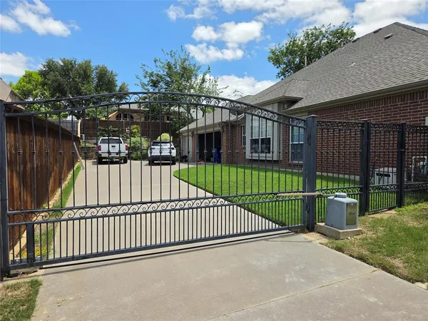 $455,000 | 1004 Dover Heights Trail, Mansfield, TX 76063