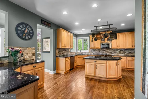 $1,699,000 | 6723 Point Pleasant Pike, New Hope, PA 18938