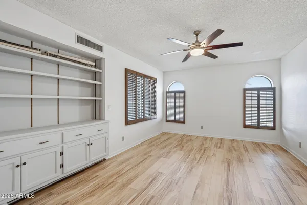 $599,000 | 319 East Hackamore Street, Mesa, AZ 85201