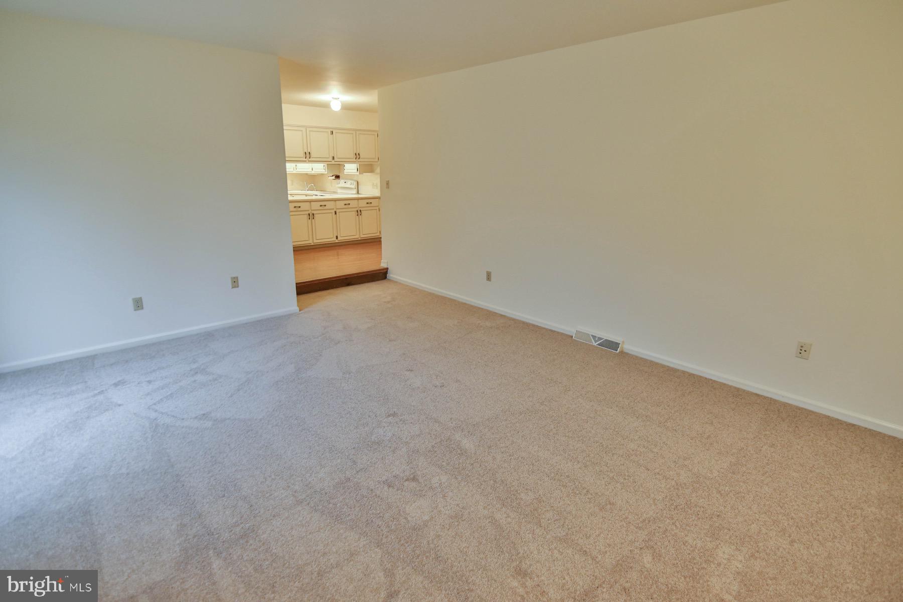 1006 Oldstone Road Allentown, PA 18103 - Photo 20 of 47 Gallery Image 20