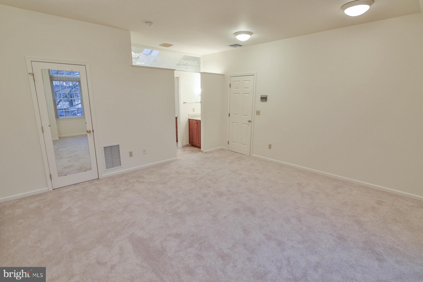 1006 Oldstone Road Allentown, PA 18103 - Photo 25 of 47 Gallery Image 25