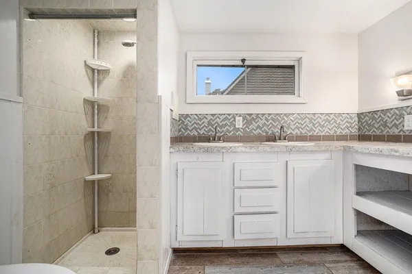 $1,150 | 1620 North Edwards Street, Unit 2, Kalamazoo, MI 49007