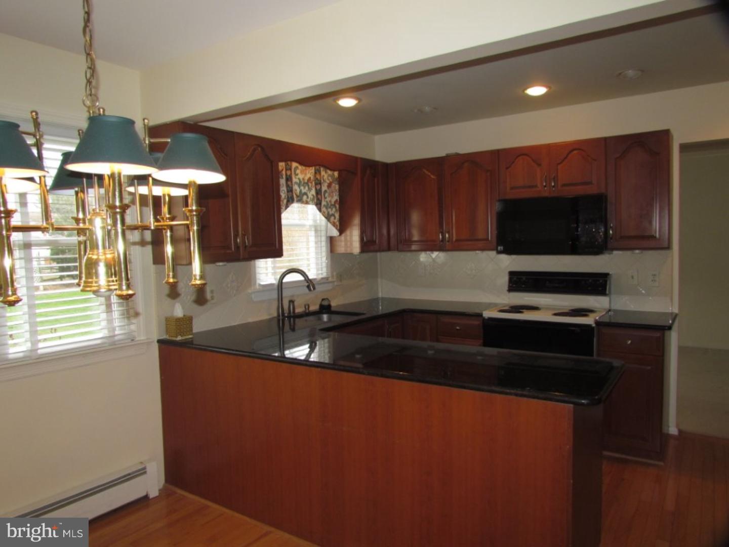 52 Deerpath Road Chalfont, PA 18914 - Photo 8 of 25 Gallery Image 8