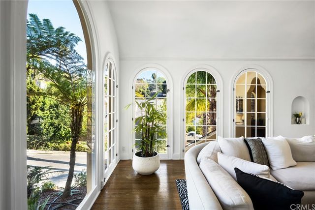 $1,371,710 | 6466 Odin Street, Los Angeles, CA 90068