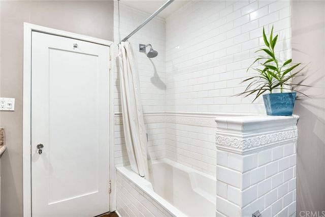 $1,371,710 | 6466 Odin Street, Los Angeles, CA 90068