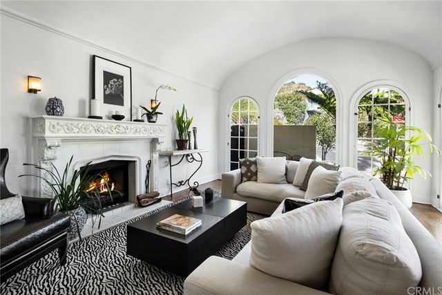 $1,371,710 | 6466 Odin Street, Los Angeles, CA 90068