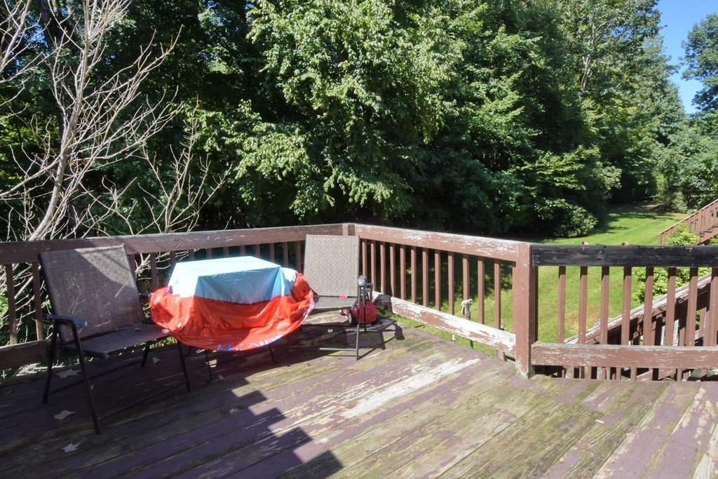 17 Highfield Road, Unit C Charlton, MA 01507 - Photo 30 of 31 a view of a chairs and table in the roof deck
