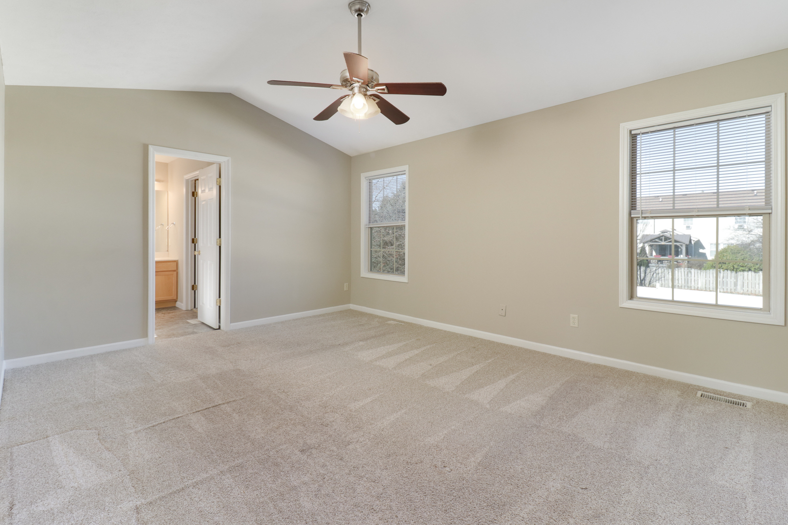 3112 Sable Oaks Road Bloomington, IL 61704 - Photo 19 of 43 Gallery Image 19