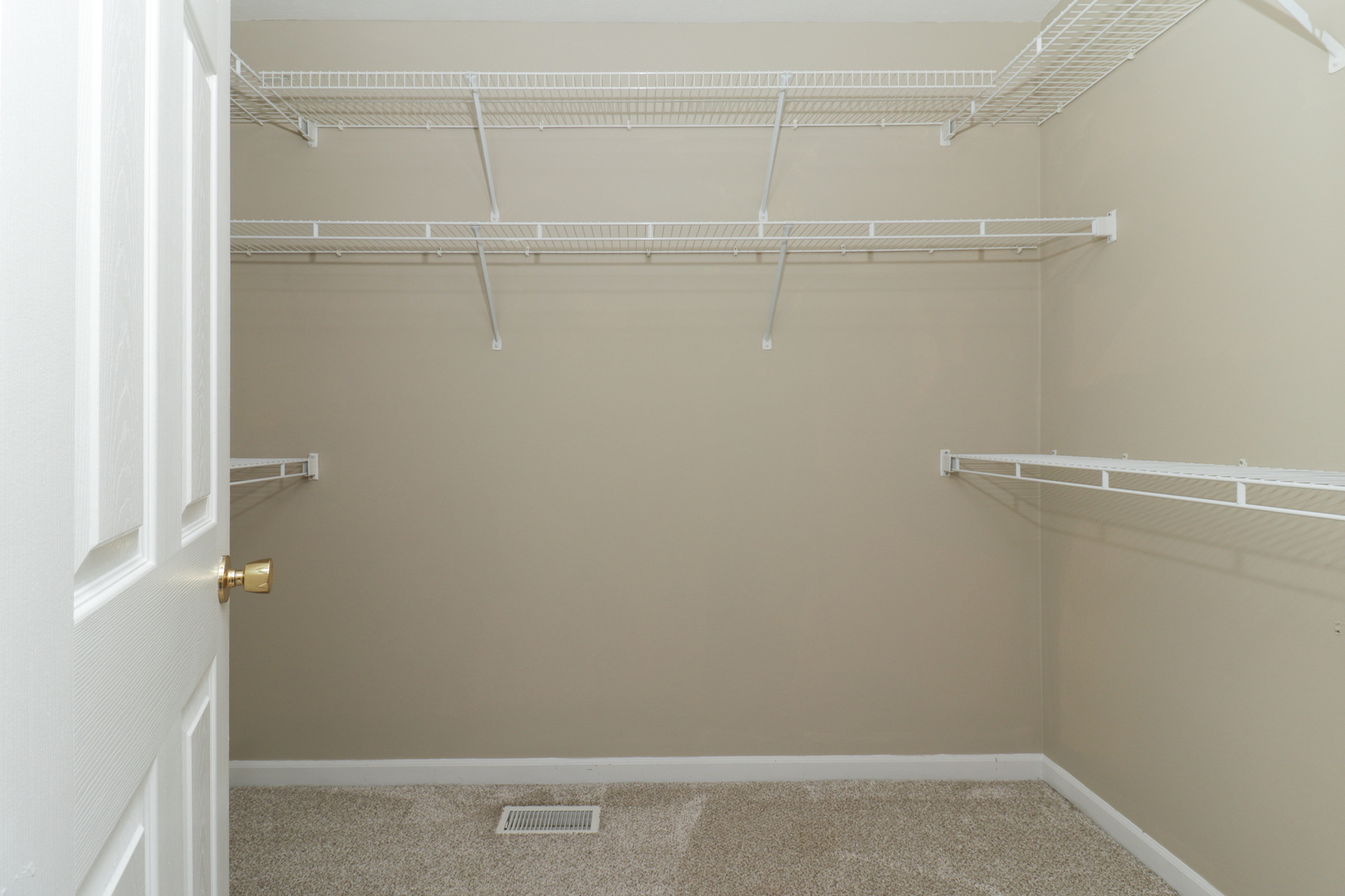 3112 Sable Oaks Road Bloomington, IL 61704 - Photo 21 of 43 Gallery Image 21