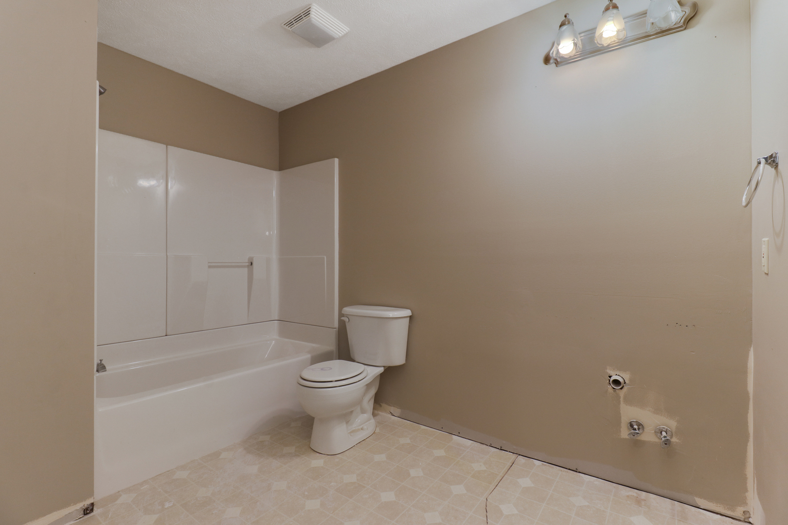 3112 Sable Oaks Road Bloomington, IL 61704 - Photo 35 of 43 Gallery Image 35
