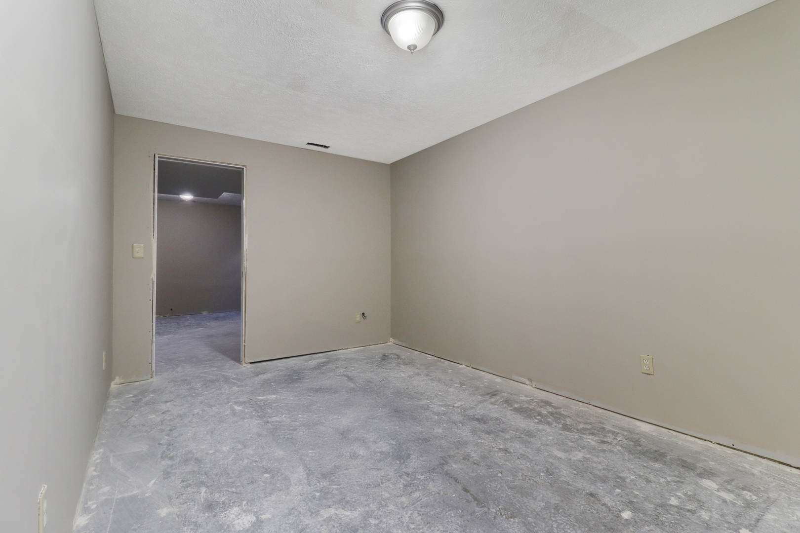 3112 Sable Oaks Road Bloomington, IL 61704 - Photo 36 of 43 Gallery Image 36