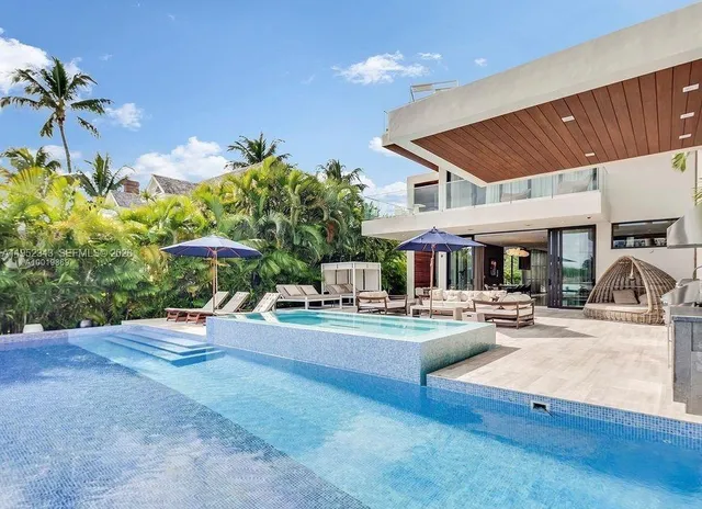 $70,000 | 321 East Dilido Drive, Miami Beach, FL 33139