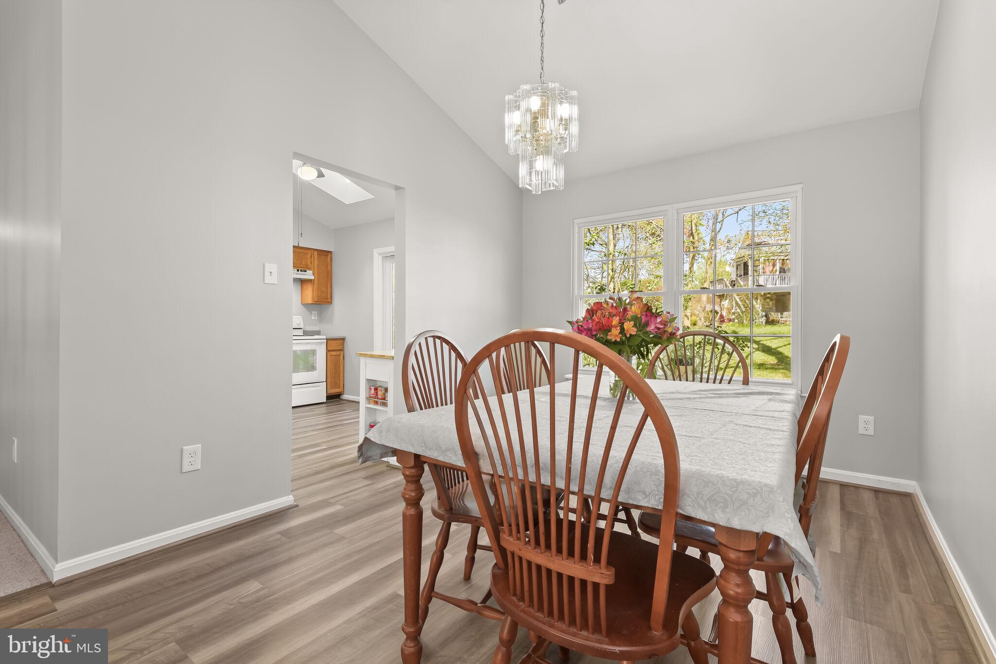 12909 Summer Hill Drive Silver Spring, MD 20904 - Photo 3 of 43 Dining room