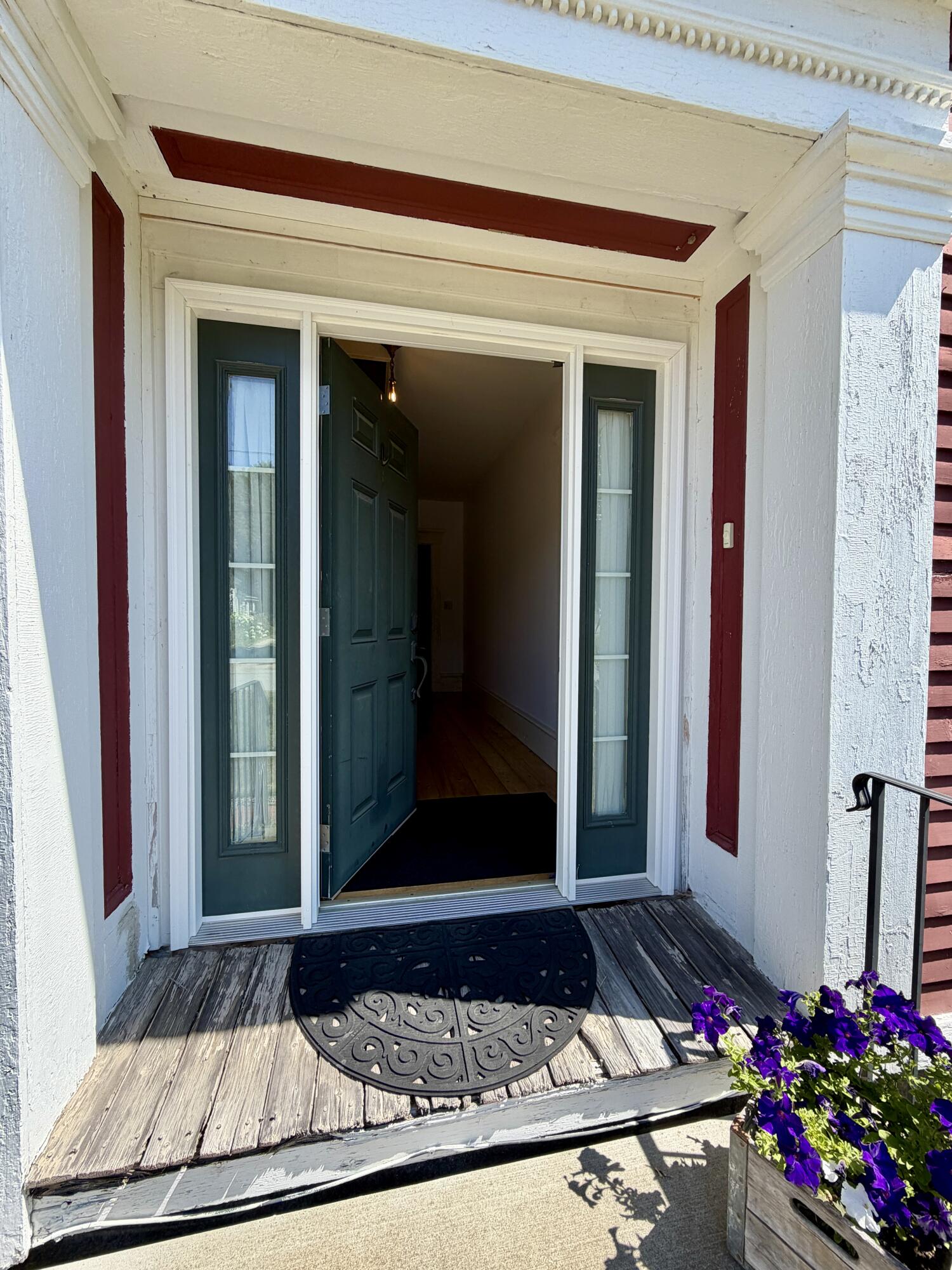49 Lebanon Road Winterport, ME 04496 - Photo 9 of 80 Come on In