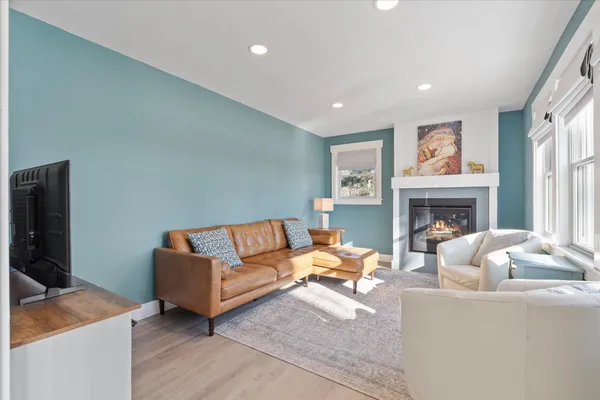 $865,000 | 31528 Lakeview Drive, Cushing, MN 56443