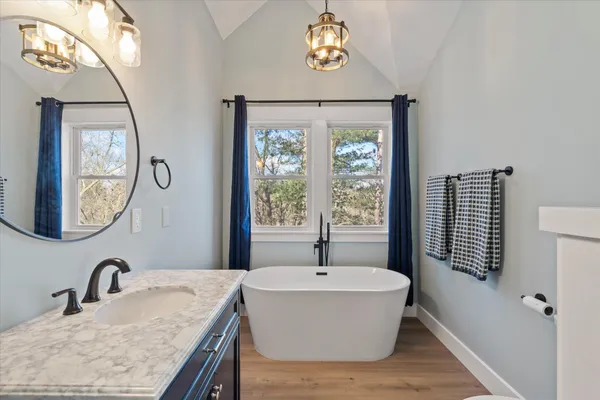 $865,000 | 31528 Lakeview Drive, Cushing, MN 56443