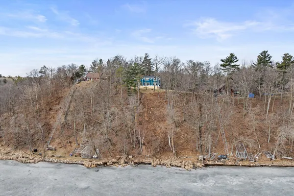 $865,000 | 31528 Lakeview Drive, Cushing, MN 56443