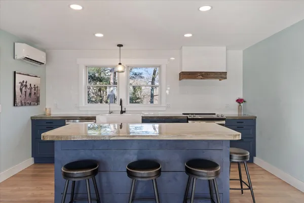 $865,000 | 31528 Lakeview Drive, Cushing, MN 56443