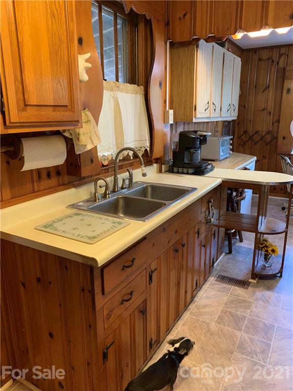 46 Ridgelawn Road Asheville, NC 28806 - Photo 16 of 47 Gallery Image 16