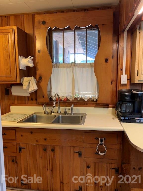 46 Ridgelawn Road Asheville, NC 28806 - Photo 18 of 47 Gallery Image 18