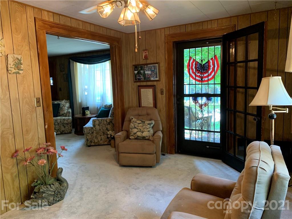 46 Ridgelawn Road Asheville, NC 28806 - Photo 22 of 47 Gallery Image 22